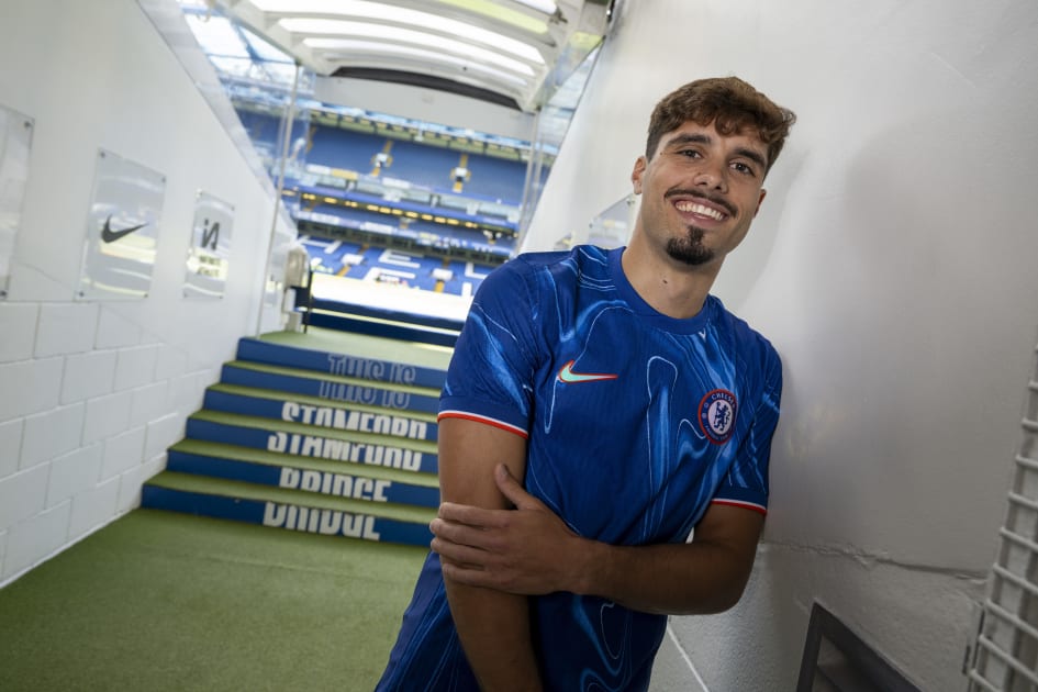 Pedro Neto interview Big ambitions to do great things News Official Site Chelsea Football Club